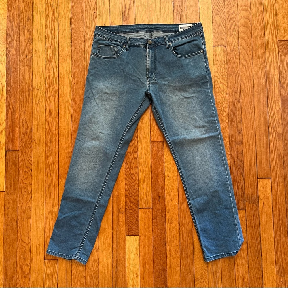 Men’s 36x30 Buffalo David Bitton “Axel” jeans - blue